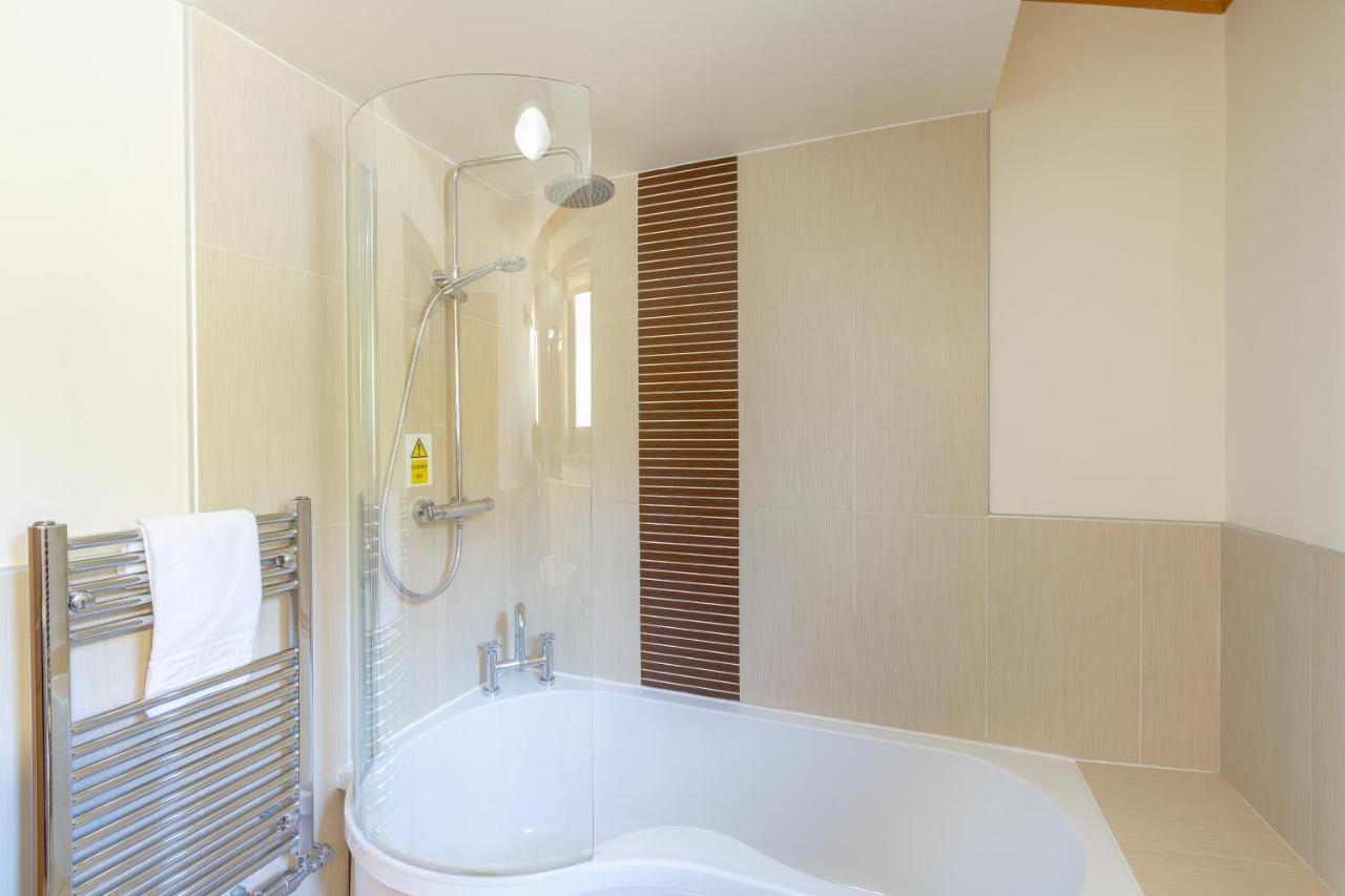 Douglas Fir Lodge With Hot Tub Cupar Ngoại thất bức ảnh