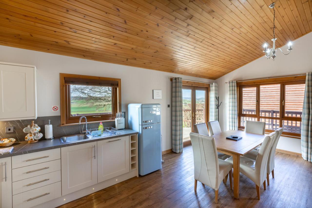 Douglas Fir Lodge With Hot Tub Cupar Ngoại thất bức ảnh